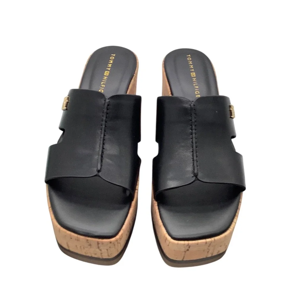 Tommy Hilfiger Heliena Black Cork Platform Wedge Sandals Womens 7M Gold Monogram